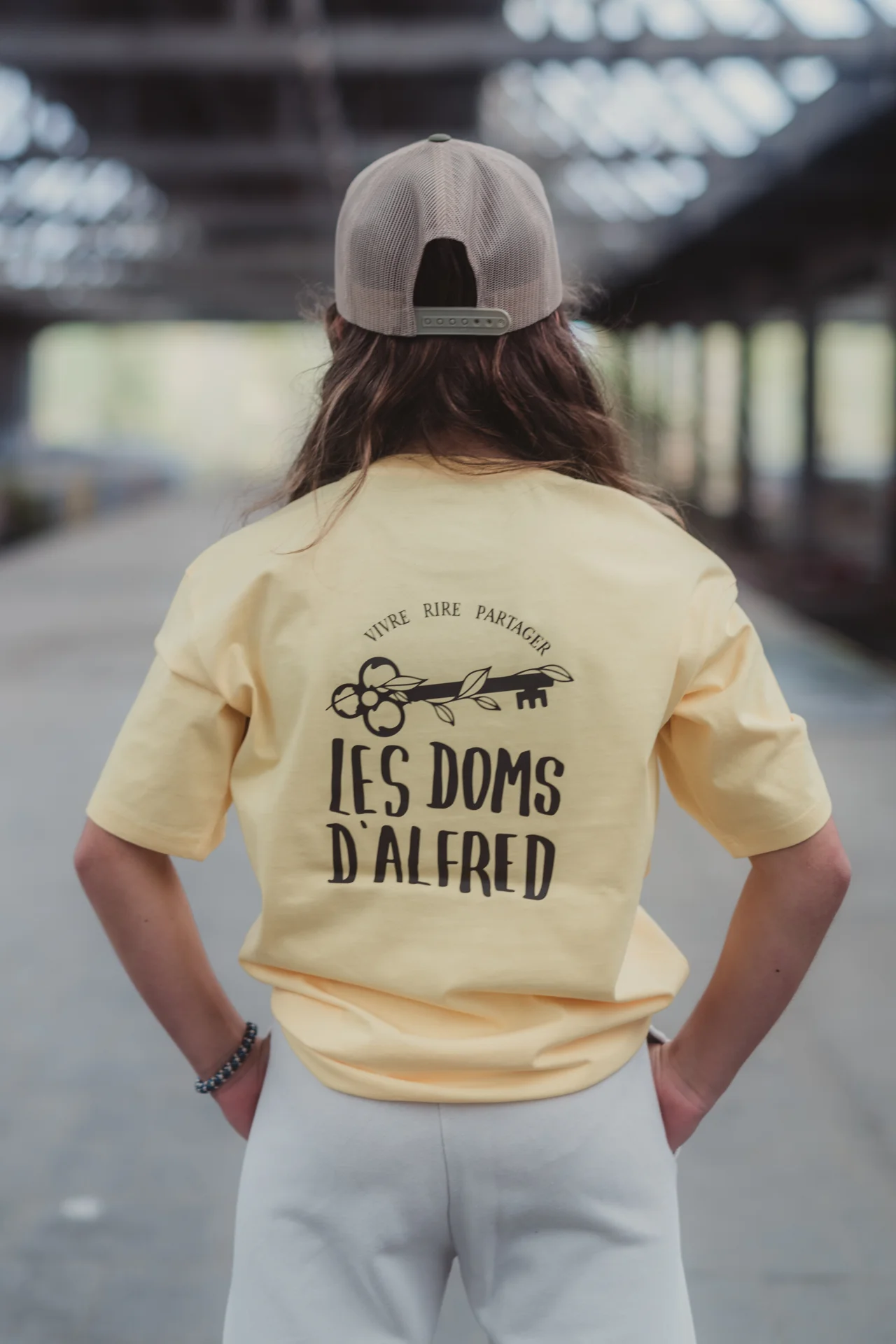 Children's Oversize T-Shirt « Les Doms d’Alfred »: Yellow - S